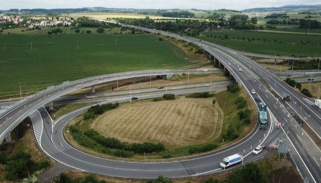 obrázek: Opravy na I/49 uzavřou dálniční sjezd, doprava v Malenovicích zhoustne