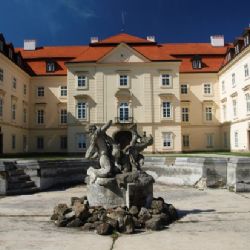 Zámek v Napajedlích otevírá brány veřejnosti pro referendum