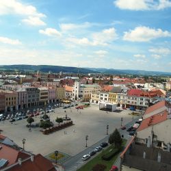 Kroměříž mění parkování - dražší karty, poplatky i pro elektromobily