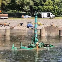 Pardubice budují ochranné stání pro lodě na Labi za 48 milionů, v akci je i podvodní „buldozer"