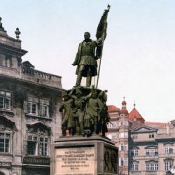 Pomník maršála Radeckého by se mohl vrátit na Malostranské náměstí. Originál zůstává v Lapidáriu