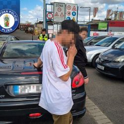 Výmluva na cestu do nemocnice nezabrala. Řidič jel rychle a bez oprávnění