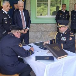 Čeští a bavorští hasiči si budou v pohraničí pomáhat rychleji. Nová dohoda má zkrátit zásah