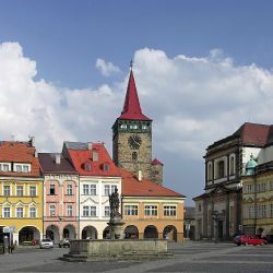 Jičín bojuje s vedry: stín, mlhoviště a fontány
