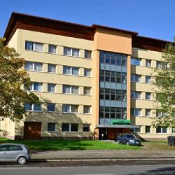 Karviná plánuje přeměnu bývalého hotelu Carbokov na internát pro zhruba 100 studentů
