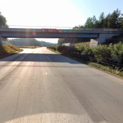 Mezi Nýřany a Šlovicemi jela v pondělí večer po D5 octavia v protisměru, policie hledá svědky