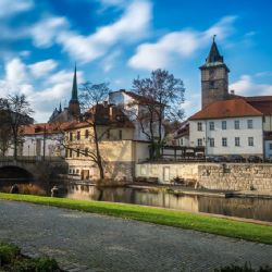 Mlýnská strouha se dočká opravy. Plzeň dá první miliony na zdi v havarijním stavu