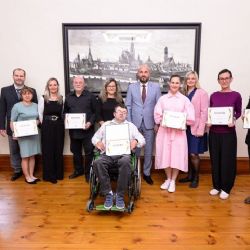 Ples města Plzně pomohl sedmi organizacím. Rozdělí mezi ně téměř 78 tisíc korun