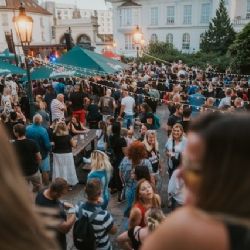 Plzeňský Prazdroj chystá léto plné hudby. V programu jsou revivaly, kino i rockový závěr