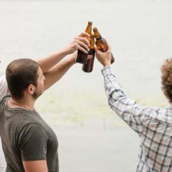 Podkrkonoší: Zákaz veřejného popíjení alkoholu zpřísněn