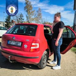 Řidička v Plzni držela za volantem telefon. Brzy se ukázalo, že neměla řídit vůbec