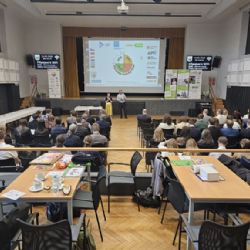 Technika, roboti i ekodům. Plzeň hostila jubilejní Olympiádu techniky se studenty z pěti zemí