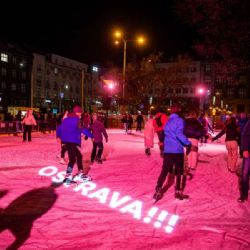 Vánoční Ostrava zve na bezplatné bruslení a krasobruslařskou show