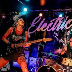 Zach's Pub čeká rocková jízda. Electric Lady dorazí s novým repertoárem