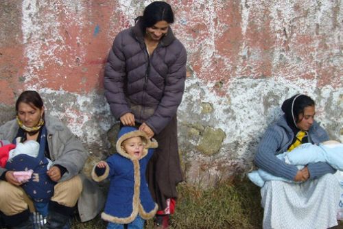 Foto: Romské rodiny, město a kontroverzní soudní rozsudek