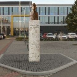 Muž, který stál u zrodu plzeňských trolejbusů, dostane bustu. Bude před Vozovnou Slovany