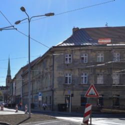 Plzeň opraví fasádu domu naproti Novému divadlu. Uvolní na ni sedm milionů
