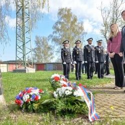 Plzeň si připomněla tragické nálety z dubna 1945. Oběti uctili lidé i zástupci města