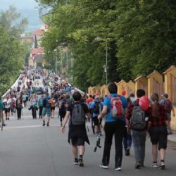 Pochod Praha–Prčice 2026 nabídne 21 tras, včetně bezbariérové varianty pro vozíčkáře