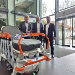 Strakonická nemocnice získala transportní lůžko Sprint 400 za vítězství v celostátní anketě