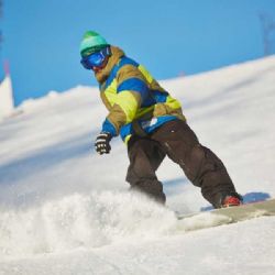 Šumavské skiareály pokračují v provozu, Zadov drží Kobylu a Lipno nabízí 13 km sjezdovek
